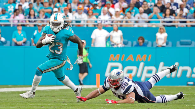 jay-ajayi-dolphins-buccaneers-hurricane-irma.jpg